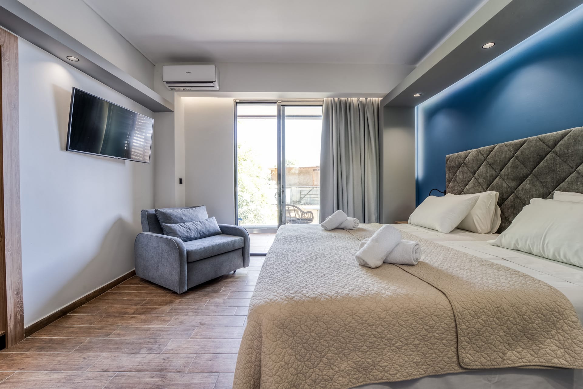 Island City Boutique Hotel - 1