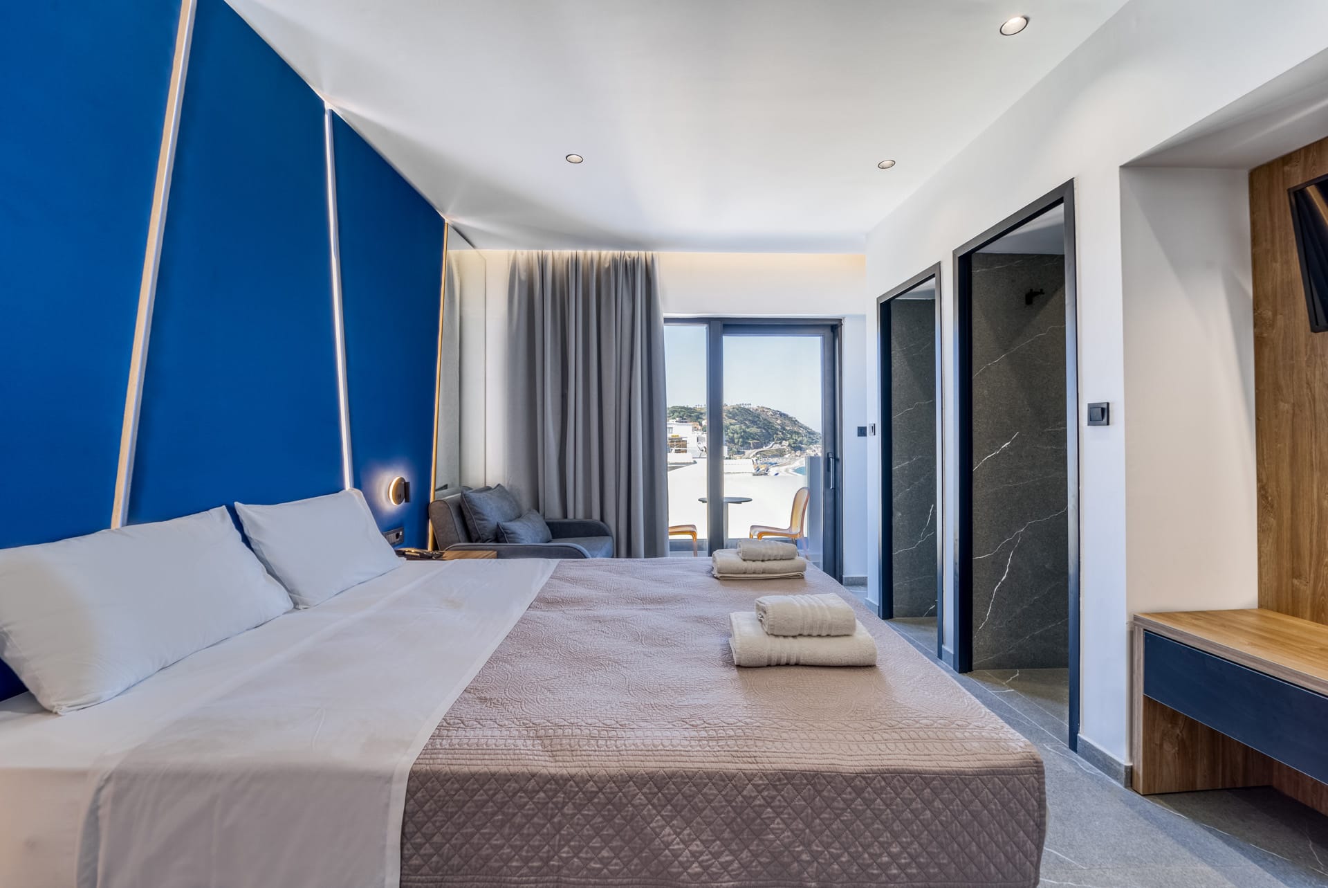 Island Sea Side Hotel | Adults Only - 11
