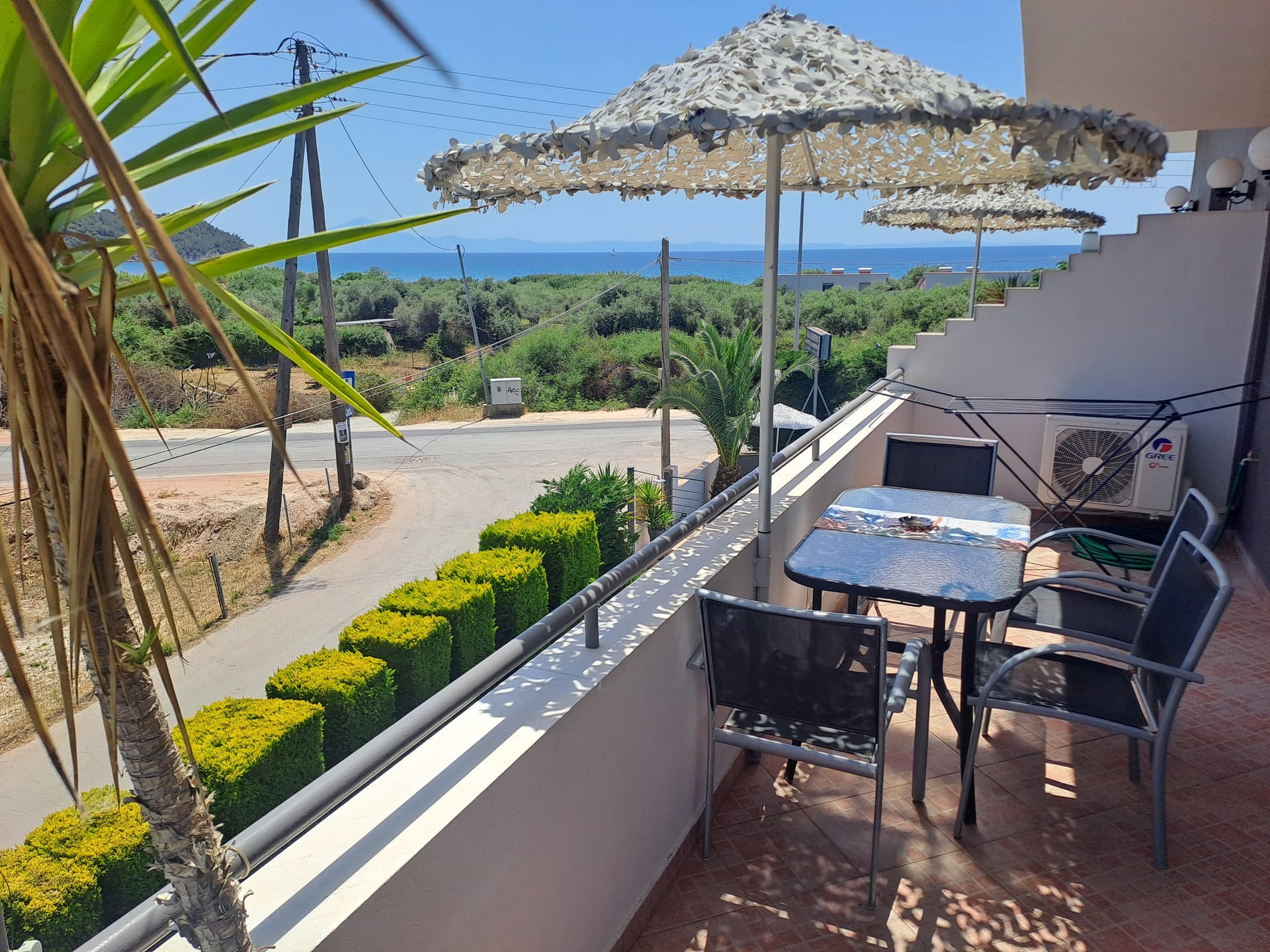 Kapahi Sea View Apartments & Suites - 4