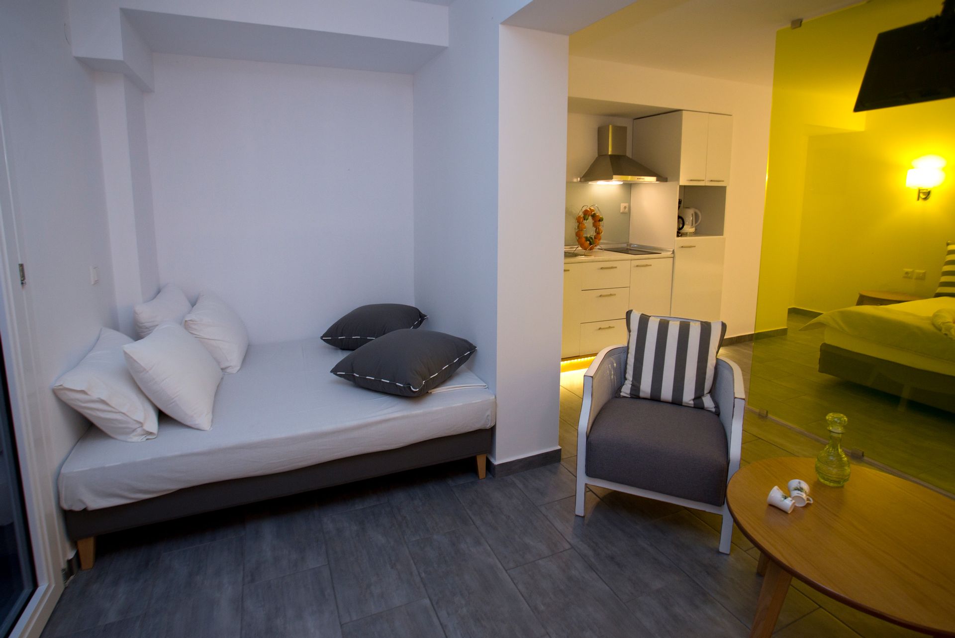 Kapahi Sea View Apartments & Suites - 24