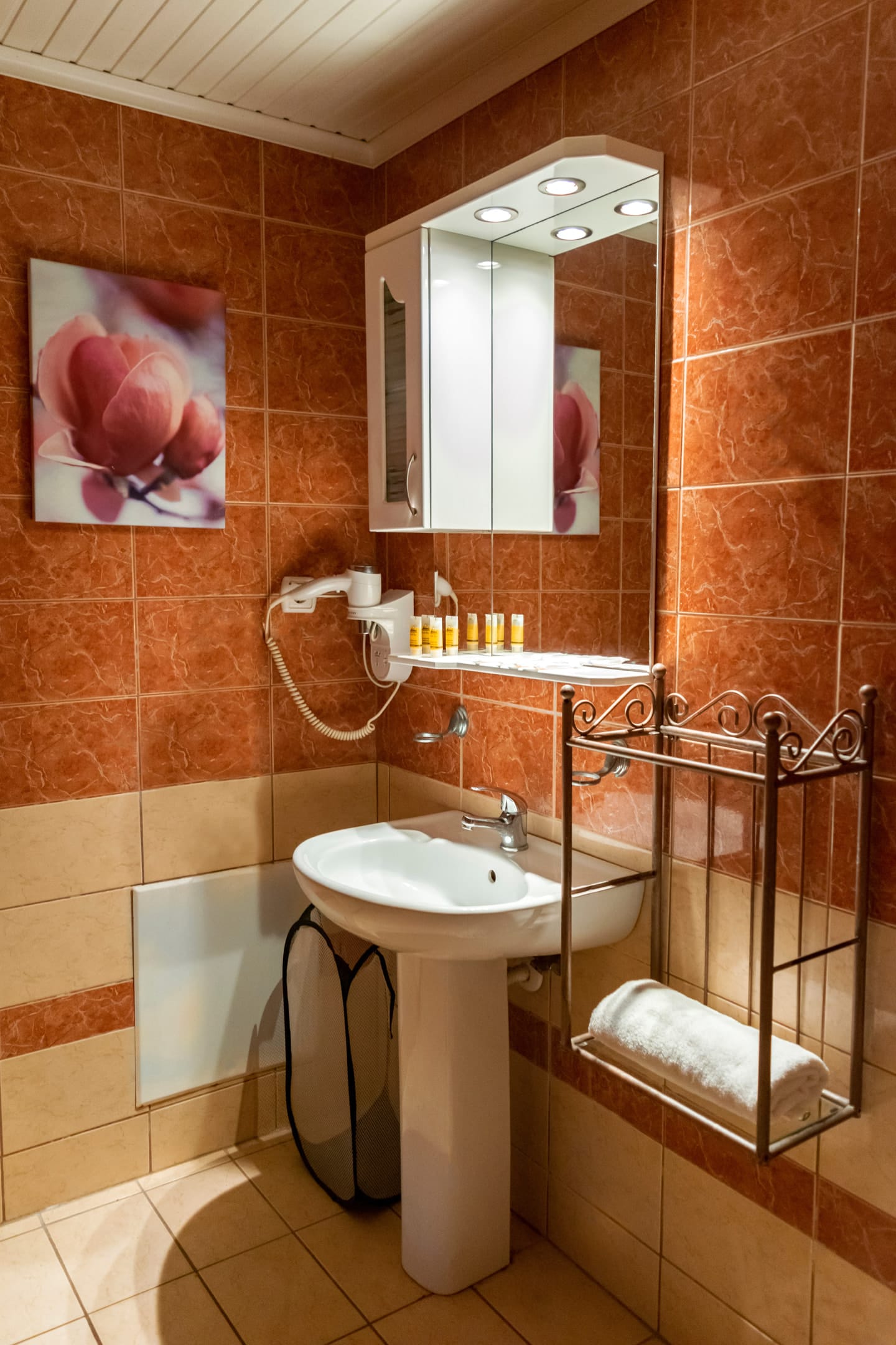 Kapahi Sea View Apartments & Suites - 43