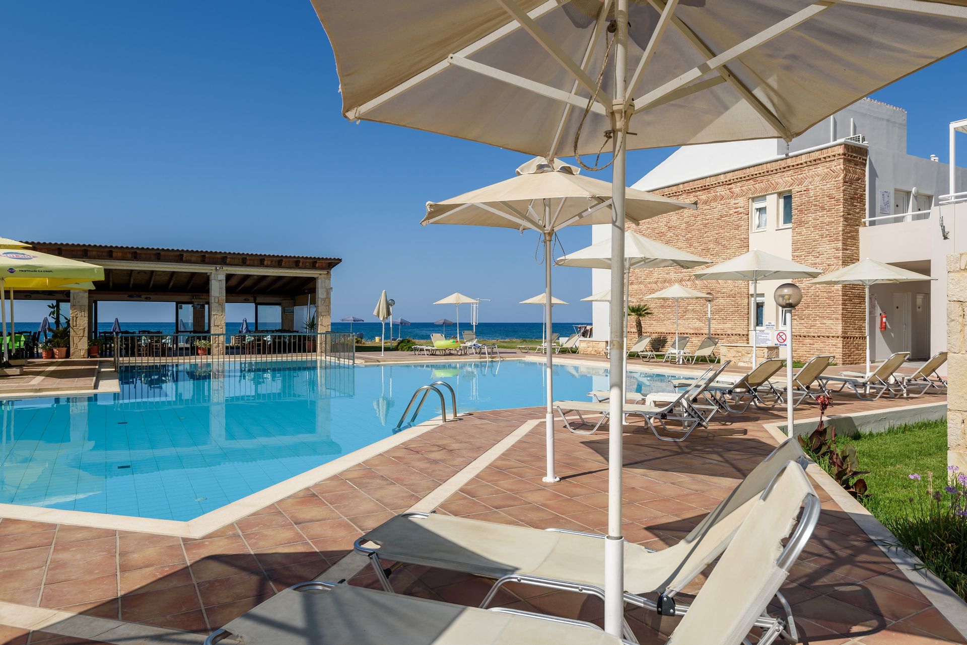 Kostakis Beach Hotel - 12