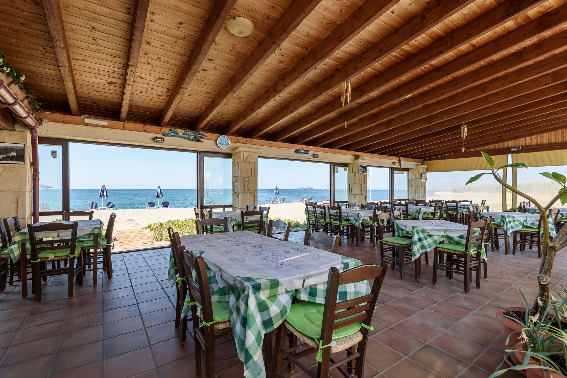 Kostakis Beach Hotel - 17