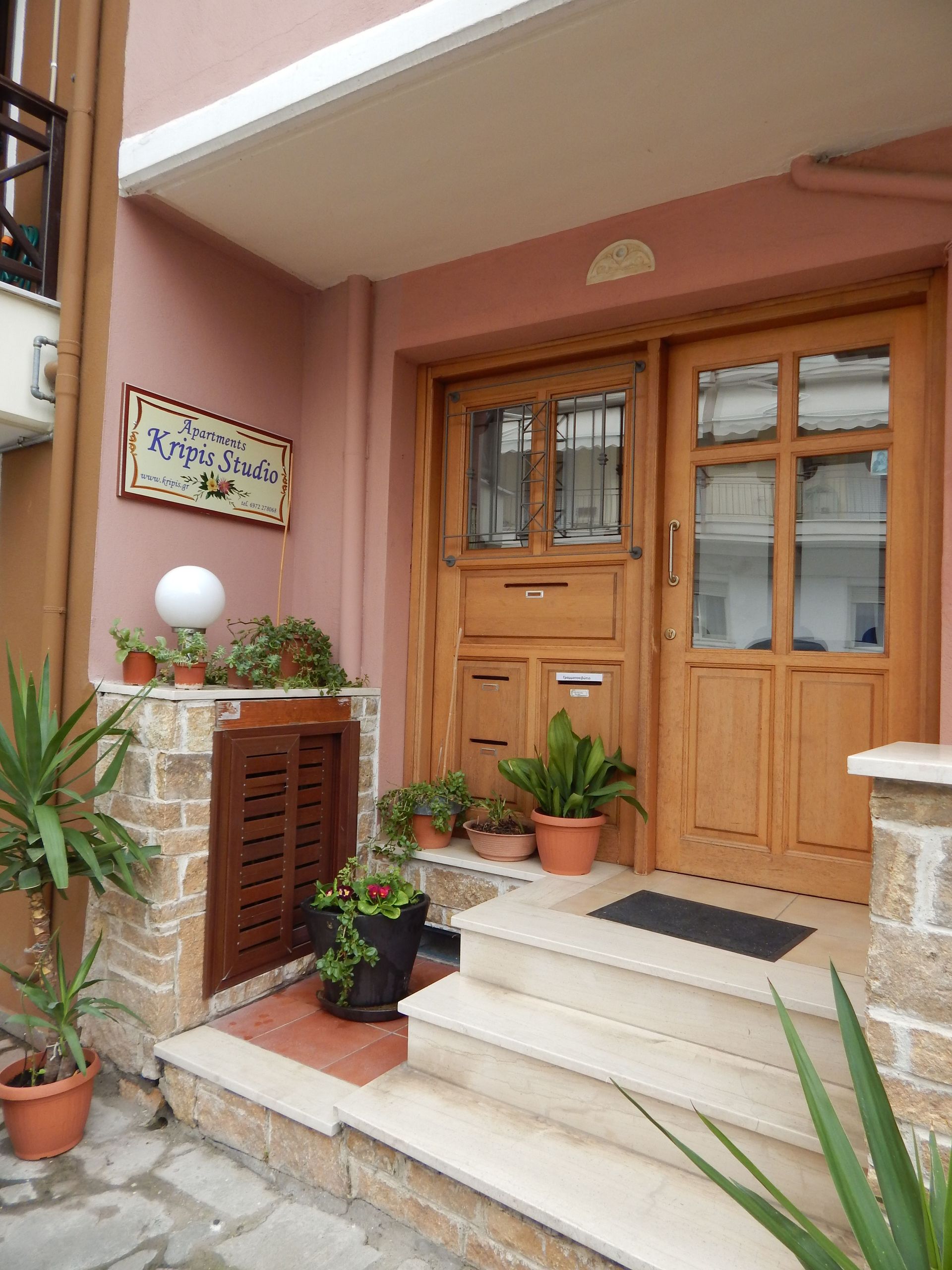 Kripis Studios Thessaloniki - 4