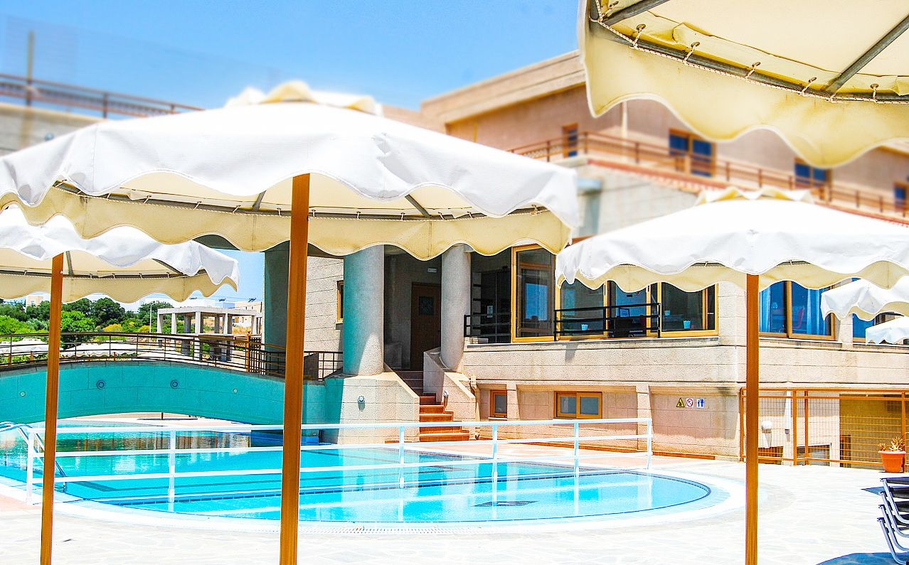 Ledras Beach Hotel & Villas - 2