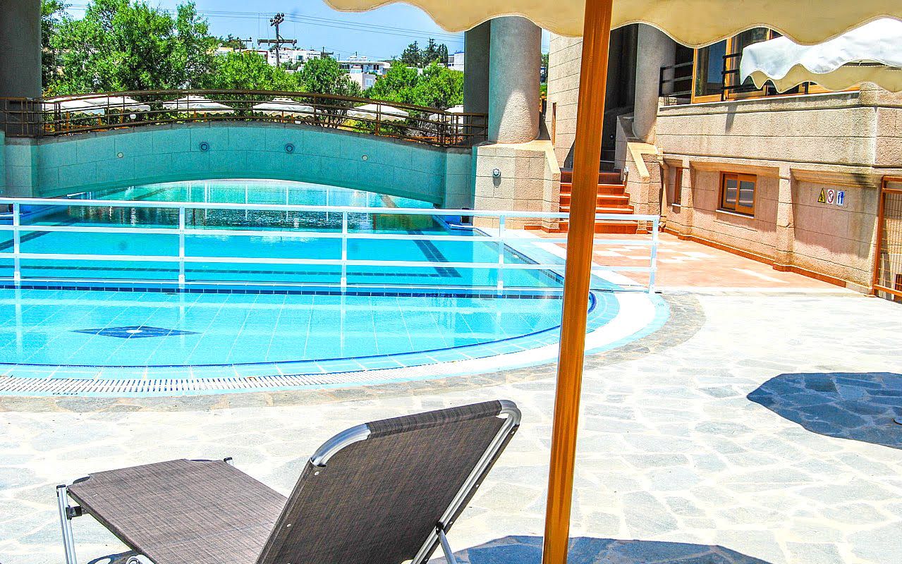 Ledras Beach Hotel & Villas - 3