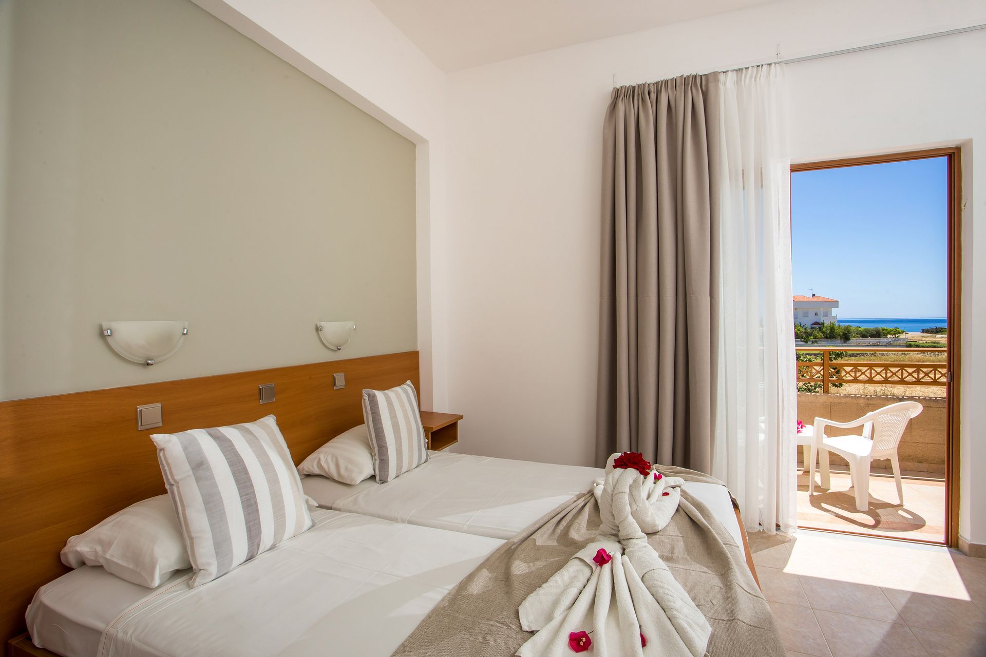 Ledras Beach Hotel & Villas - 17