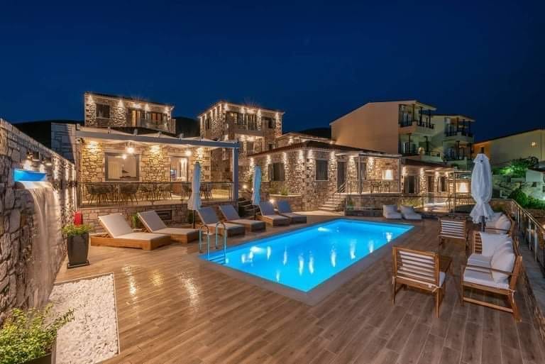 Lithoessa Luxury Apartments - 9