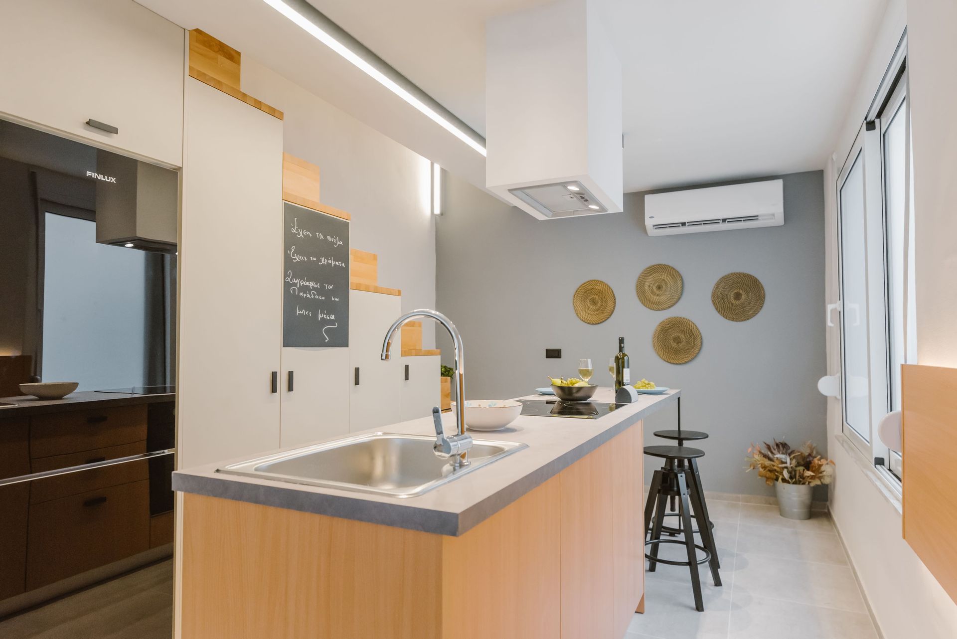 Manolis Loft Apartment - 9