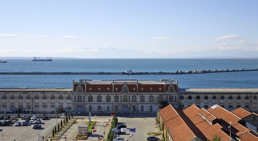 Mediterranean Palace Hotel - 8