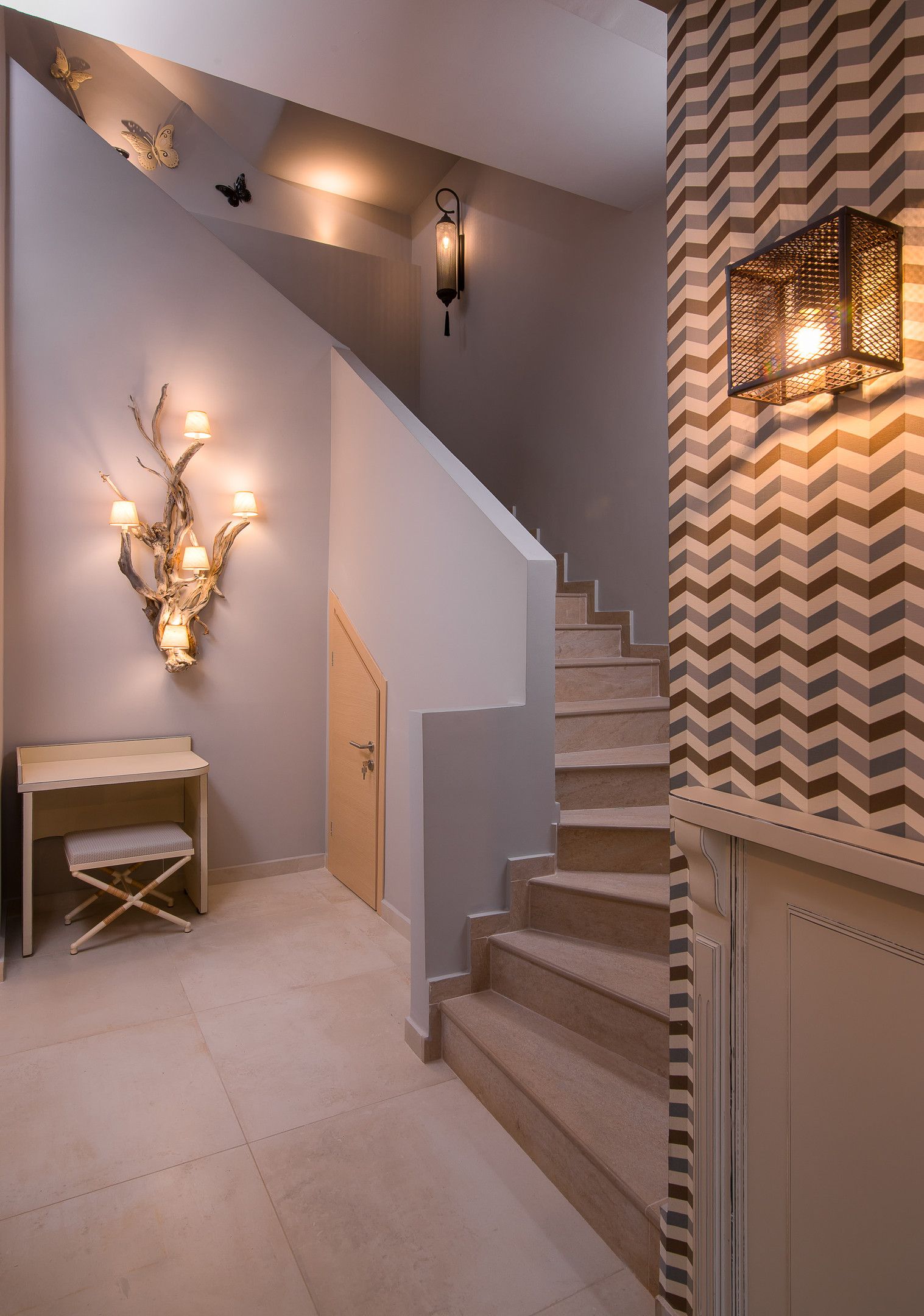 Neikos Luxury Suites - 14