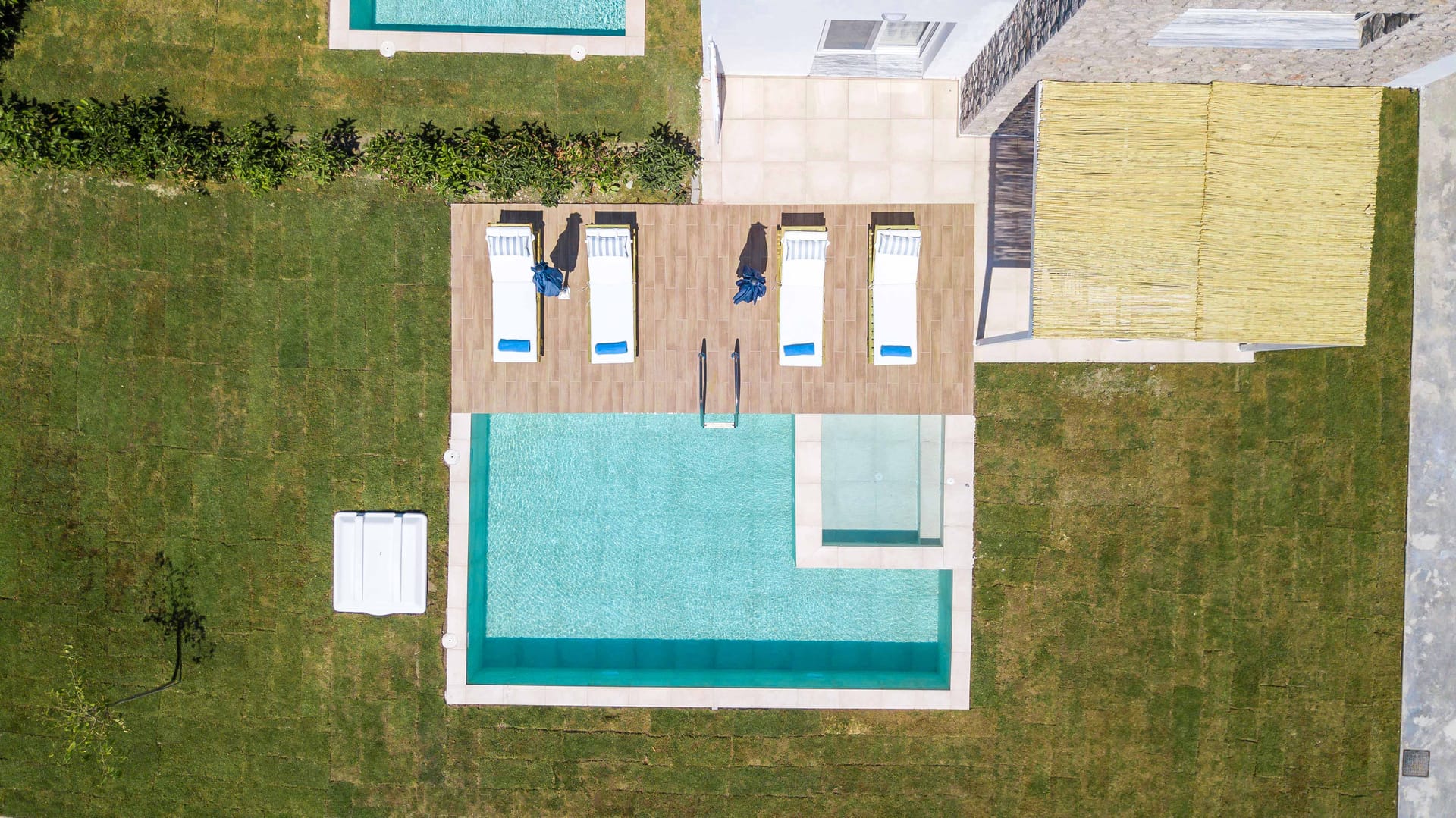 New Ossiano Pool Villas - 4