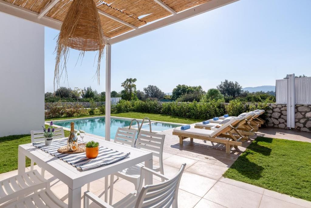 New Ossiano Pool Villas - 16