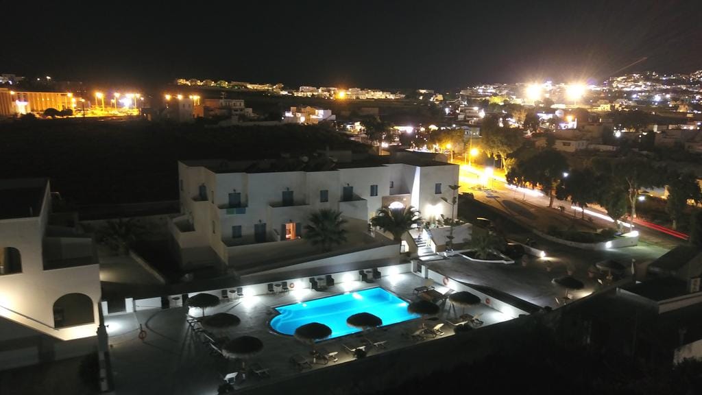Nikos Hotel Santorini - 10