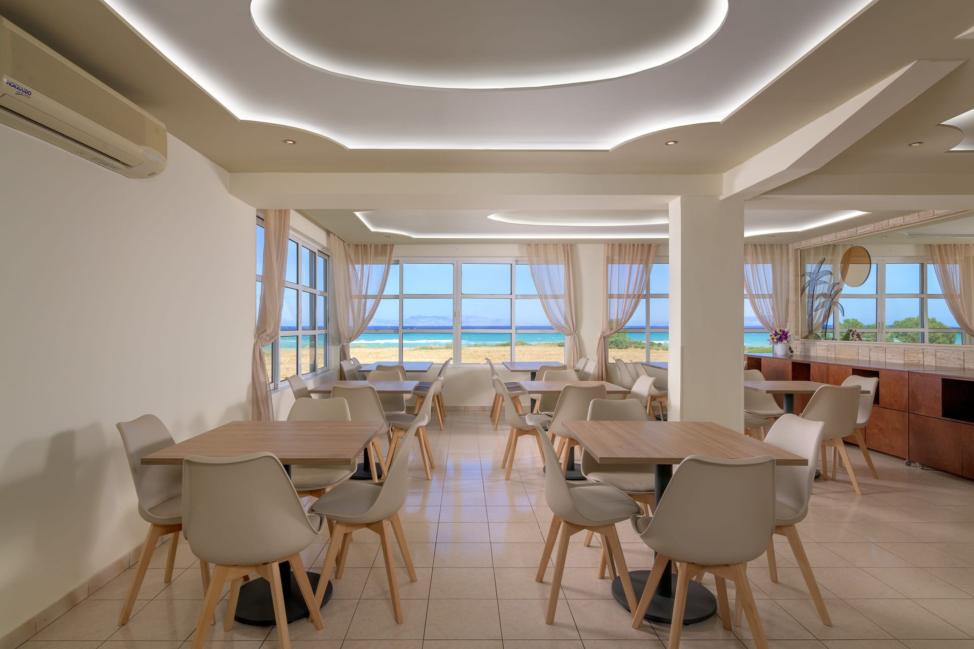 Nirvana Beach Hotel - 17