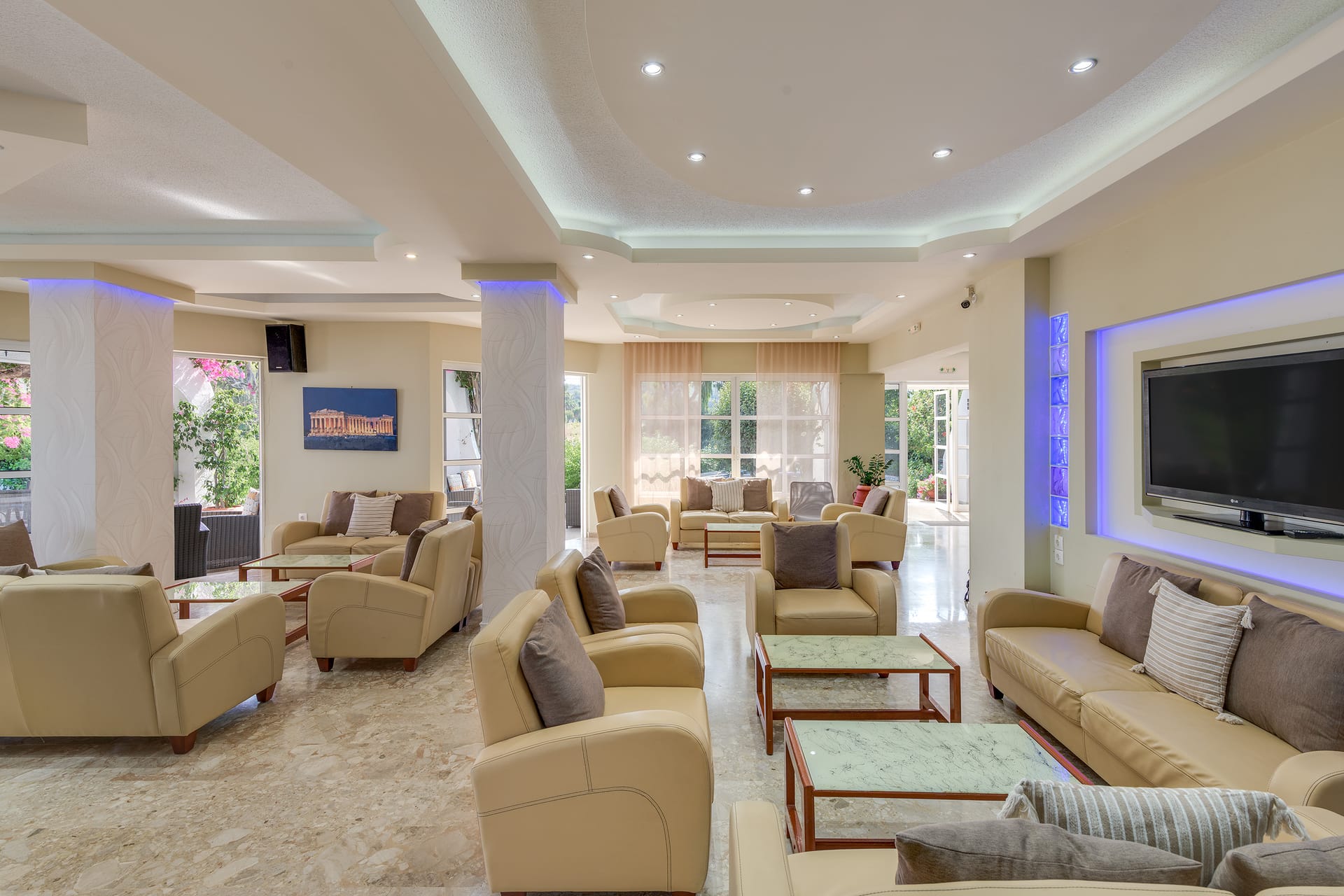 Nirvana Beach Hotel - 24