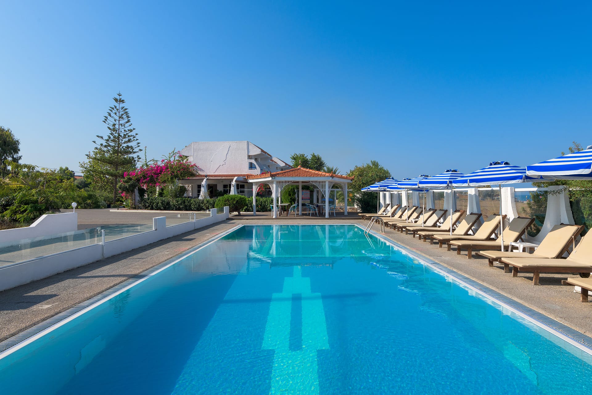 Nirvana Beach Hotel - 26