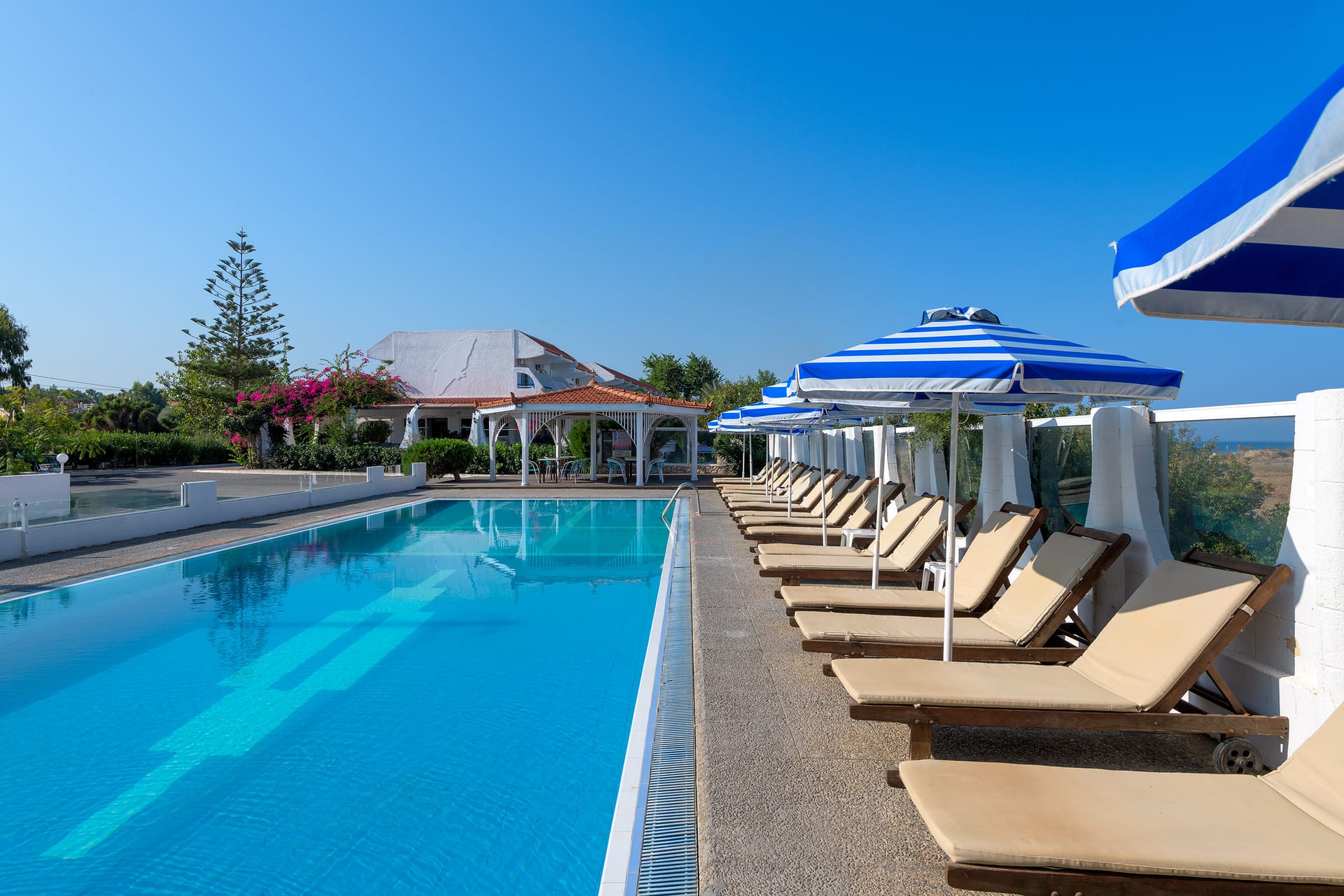 Nirvana Beach Hotel - 27