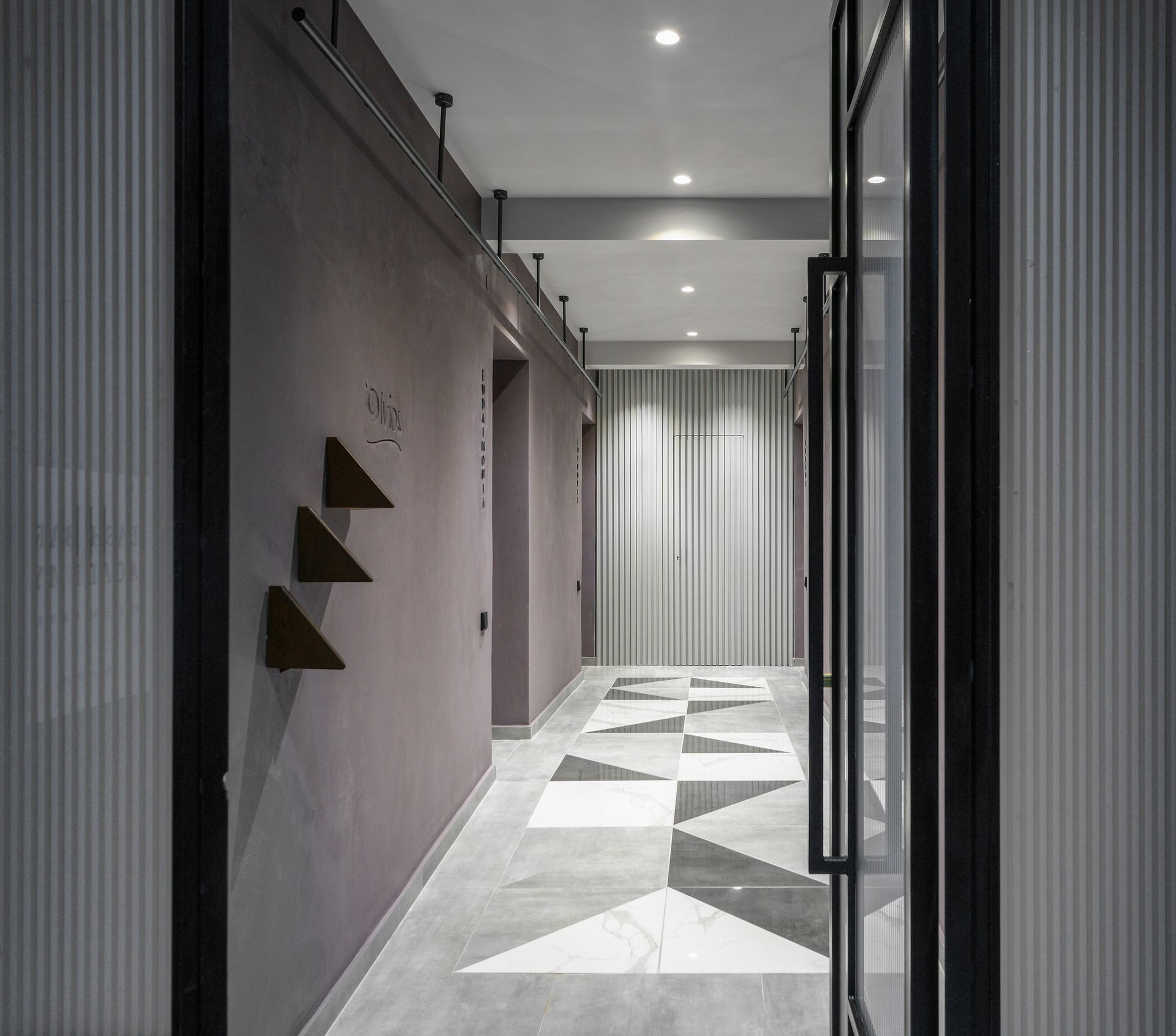Olvios Luxury Suites & Lofts - 3