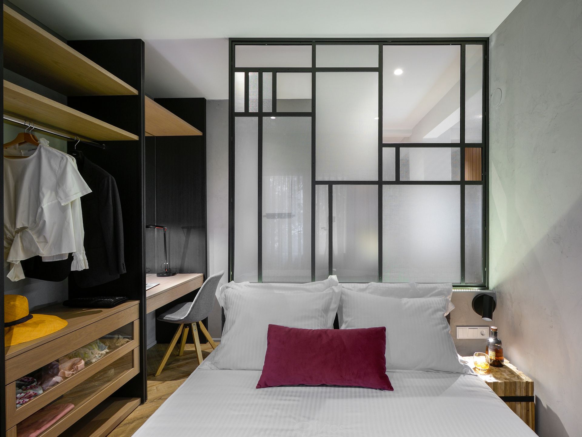 Olvios Luxury Suites & Lofts - 11