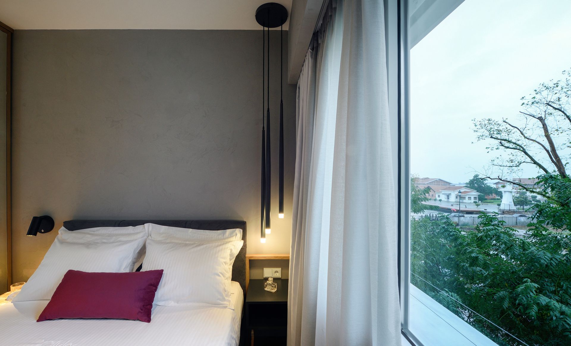 Olvios Luxury Suites & Lofts - 24
