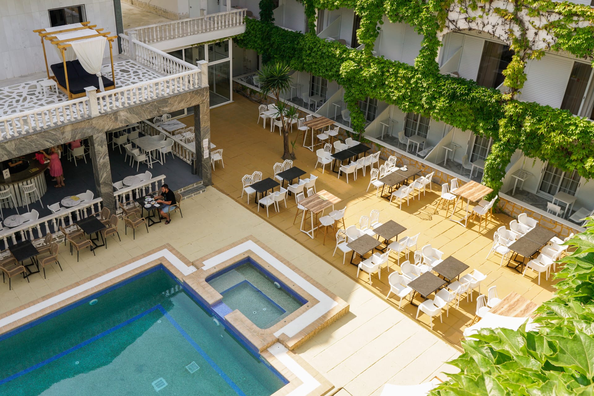 Olympic Kosma Hotel & Villas - 12