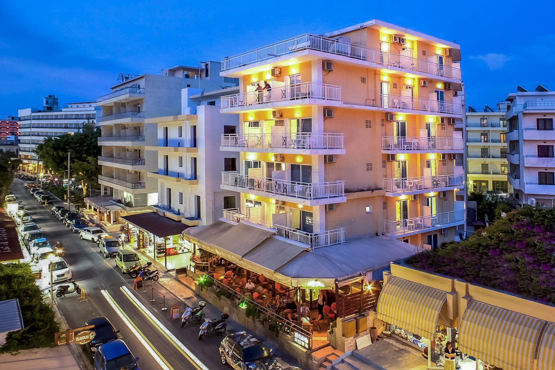 Pearl Hotel - 1