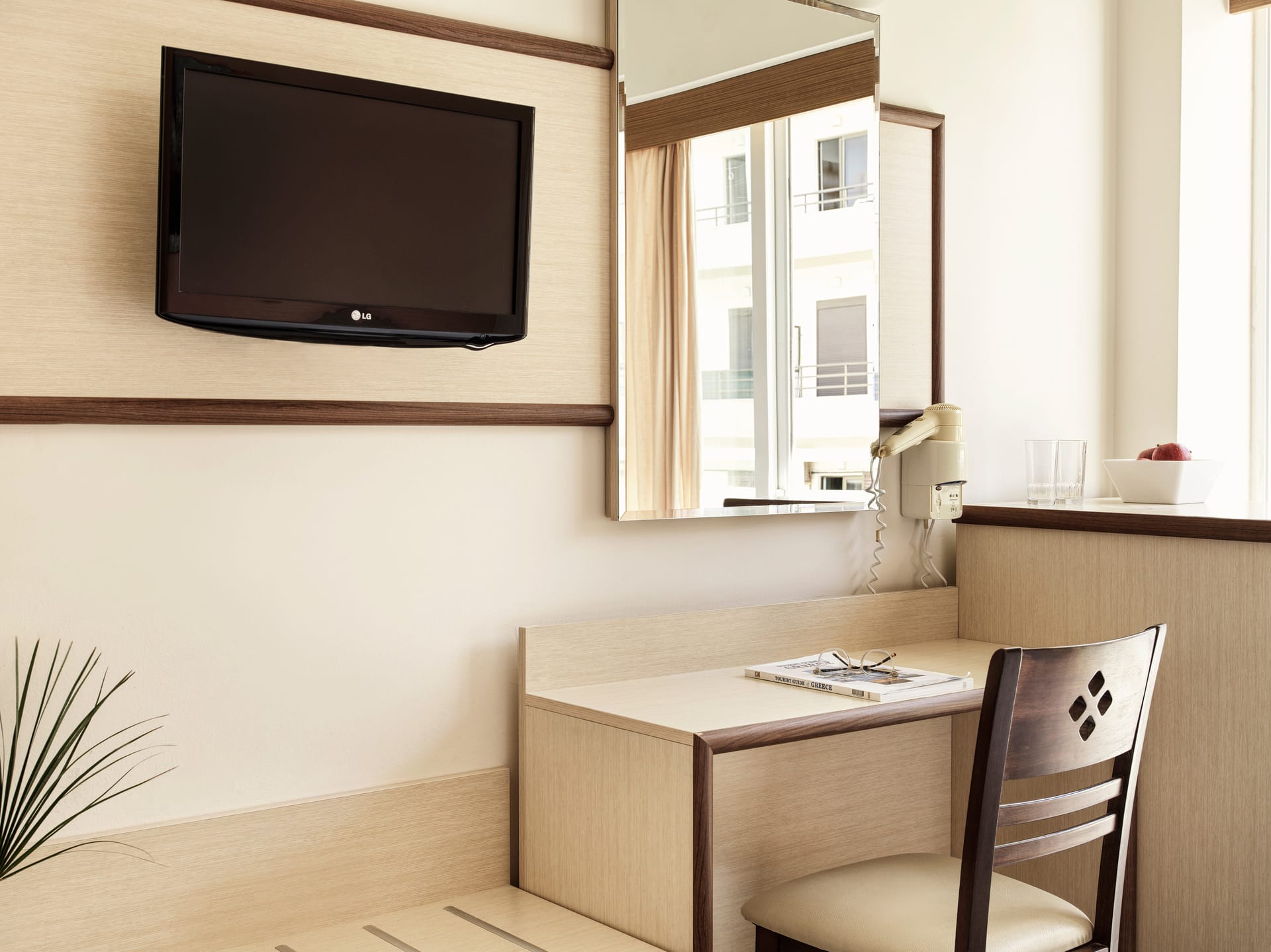 Pearl Hotel - 23