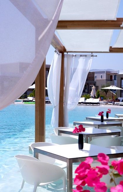 Pelagos Suites Hotel - 3