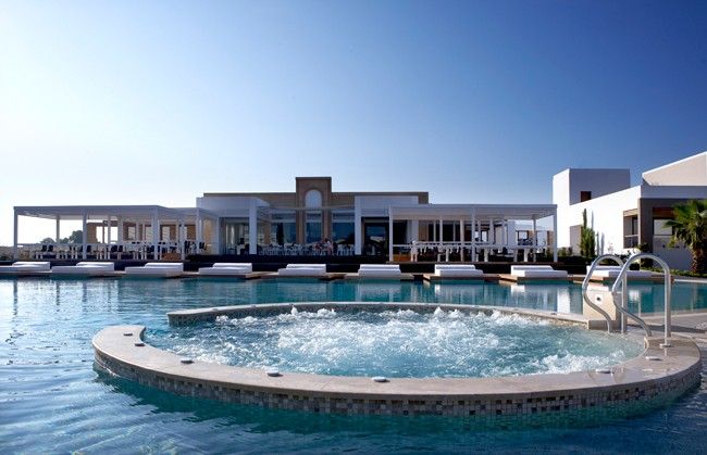 Pelagos Suites Hotel - 13