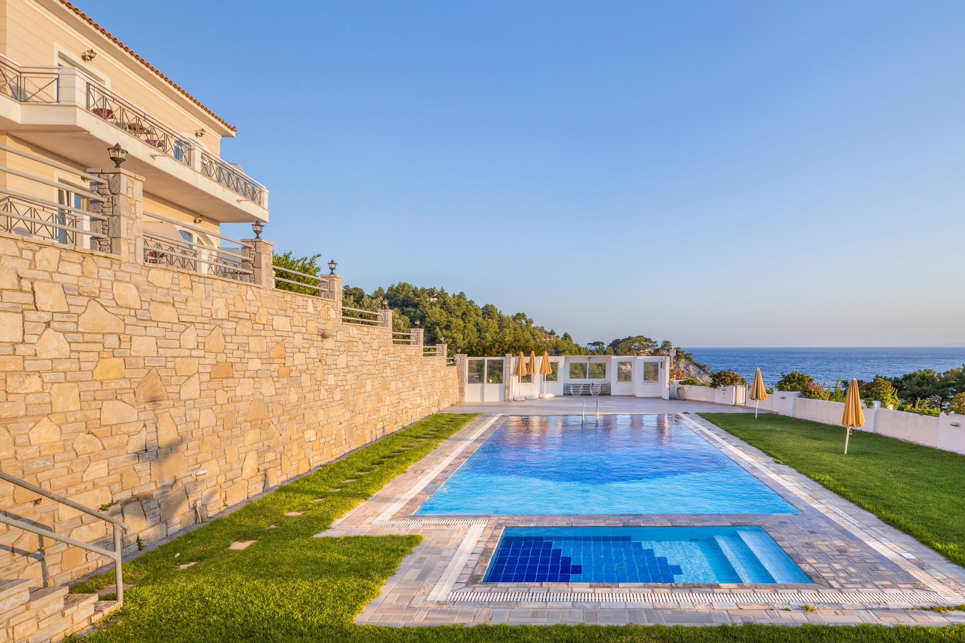 Penny Luxury Apartments Samos - 2