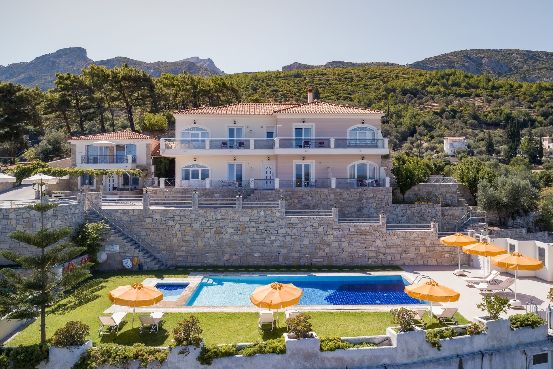 Penny Luxury Apartments Samos - 4