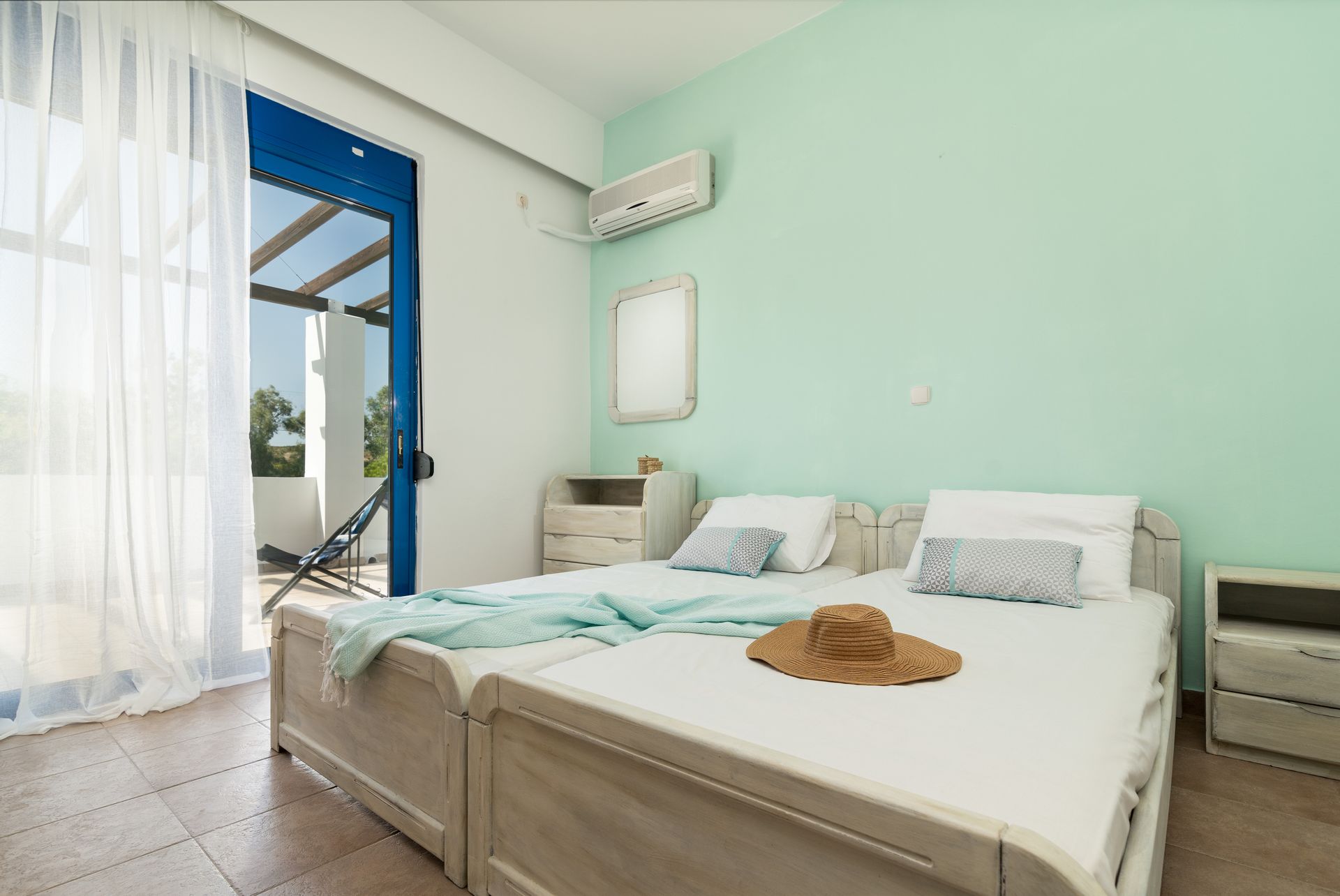 Perfect Beach House - 10