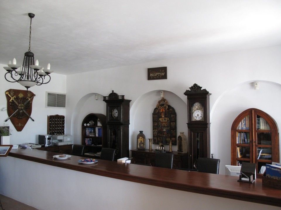 Porto Scoutari Romantic Hotel & Suites - 3
