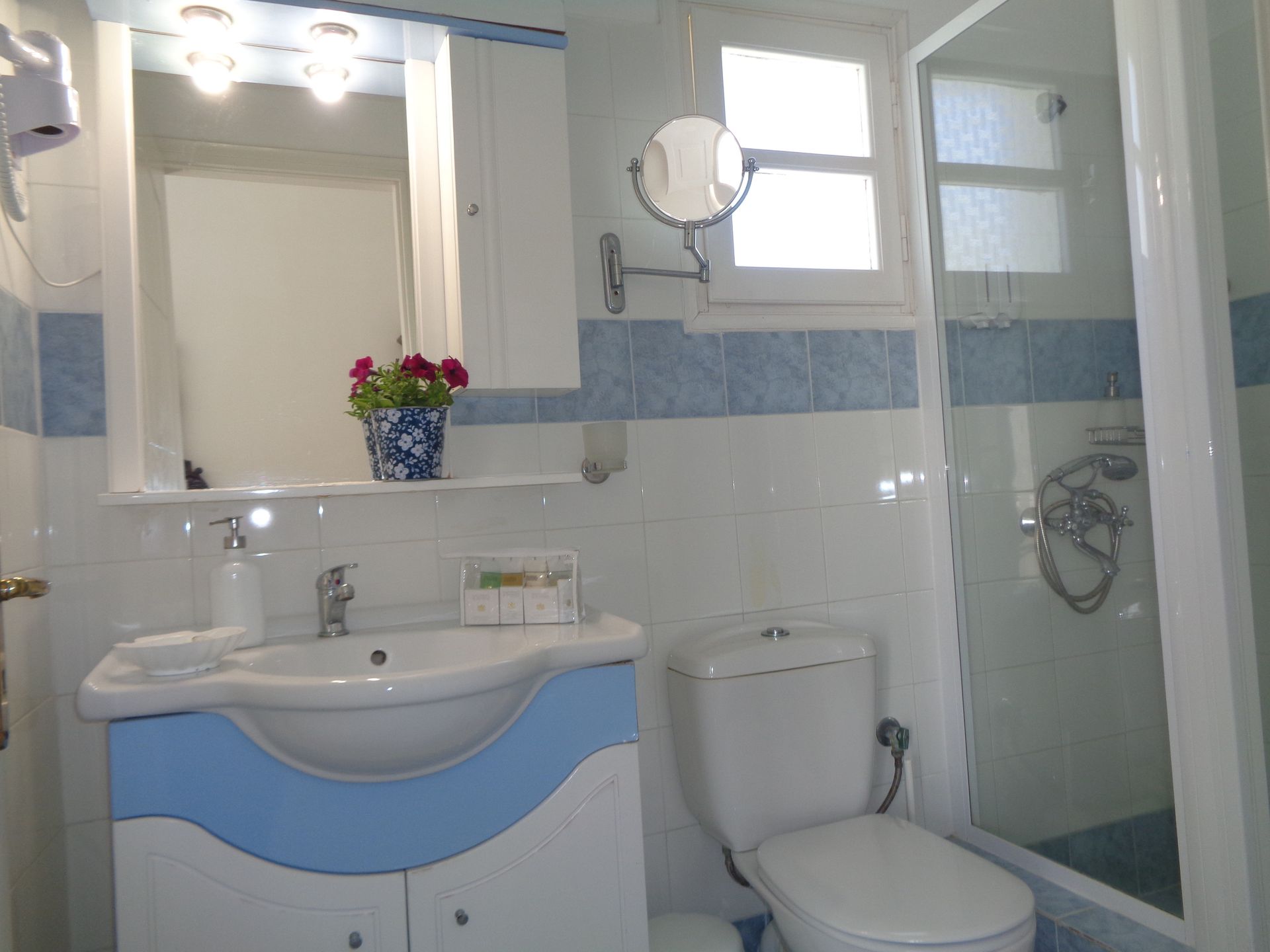 Porto Scoutari Romantic Hotel & Suites - 68