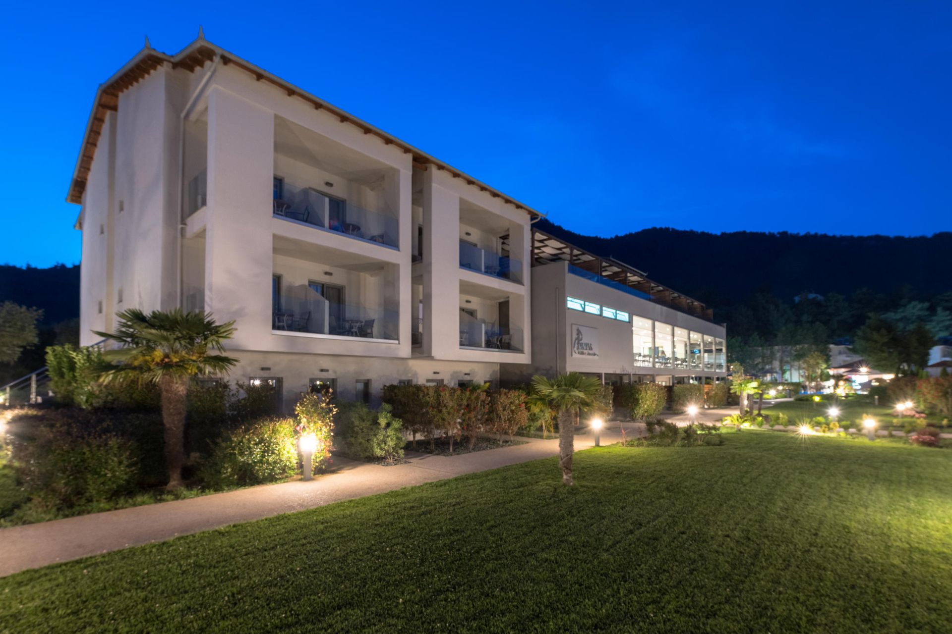 Princess Golden Beach Hotel - 8