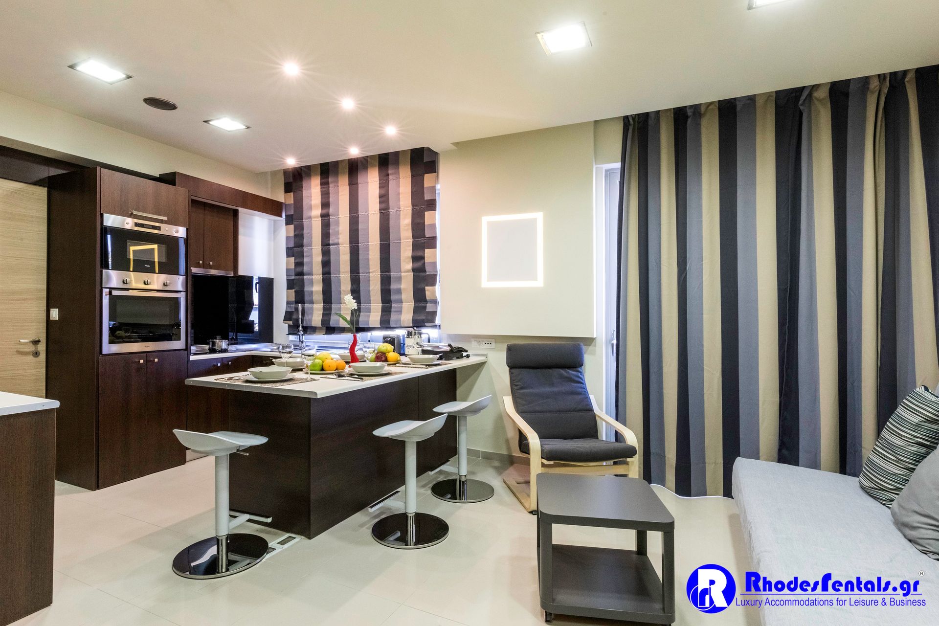 Rhodes Central Suite - 1