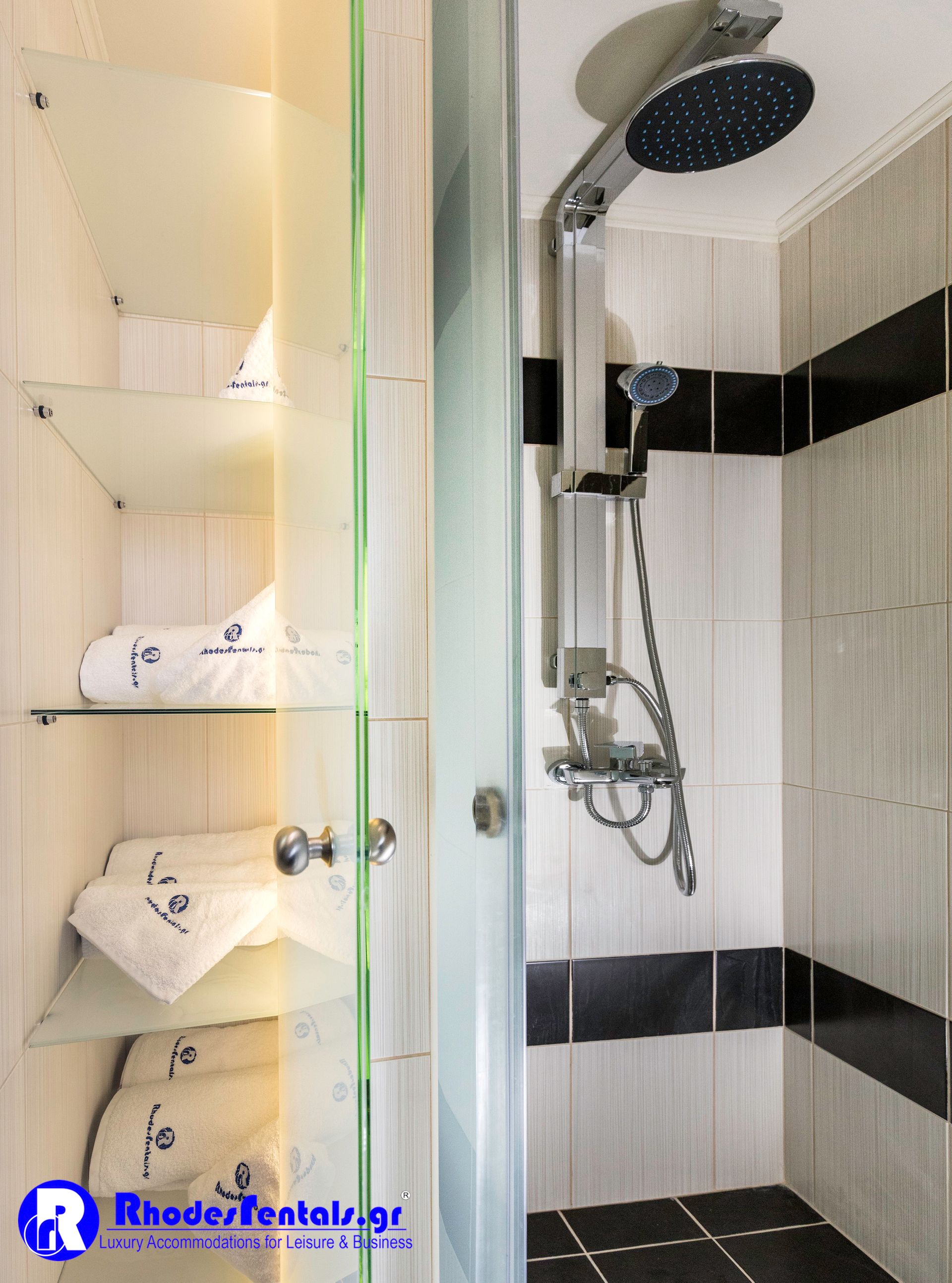 Rhodes Central Suite - 5