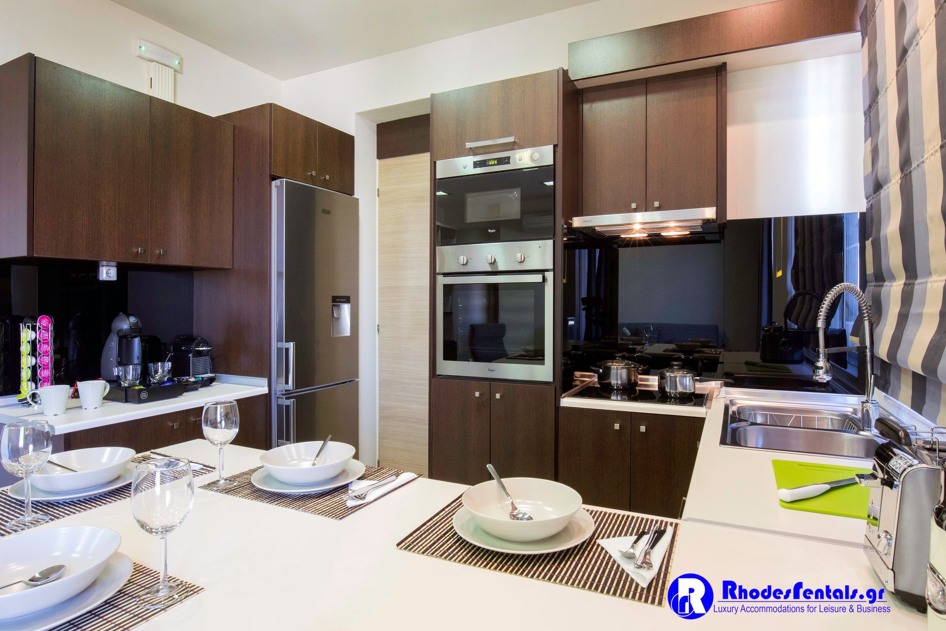 Rhodes Central Suite - 7