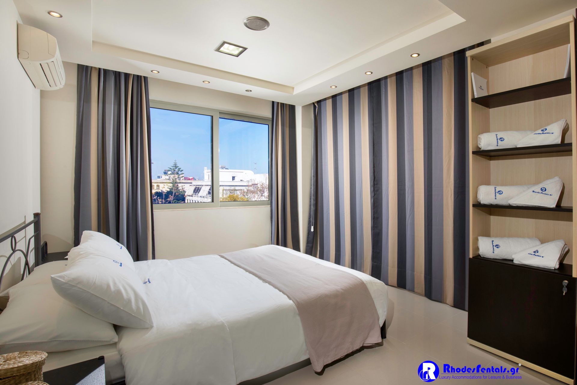 Rhodes Central Suite - 9