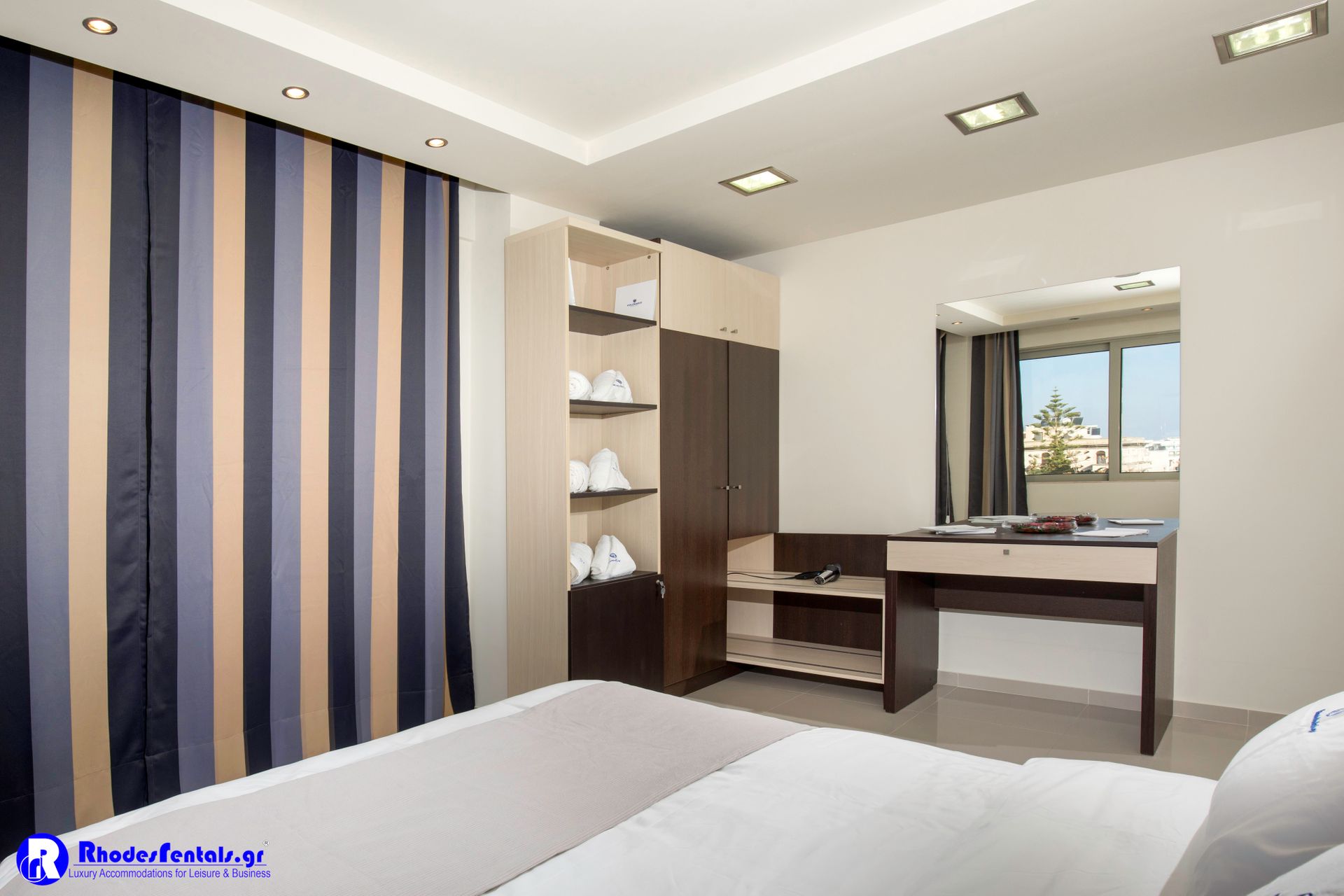 Rhodes Central Suite - 10