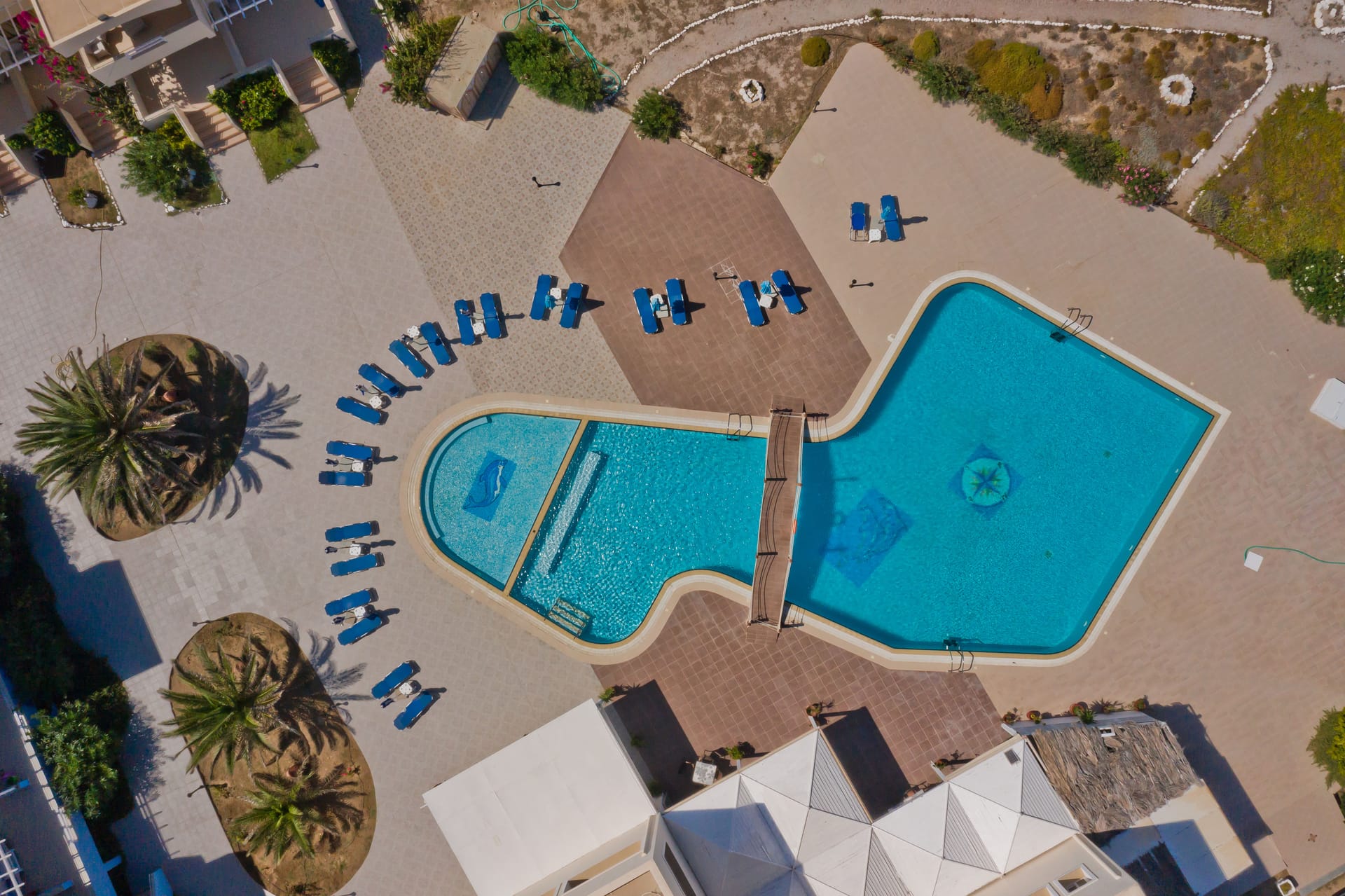 Royal Beach Hotel - 8