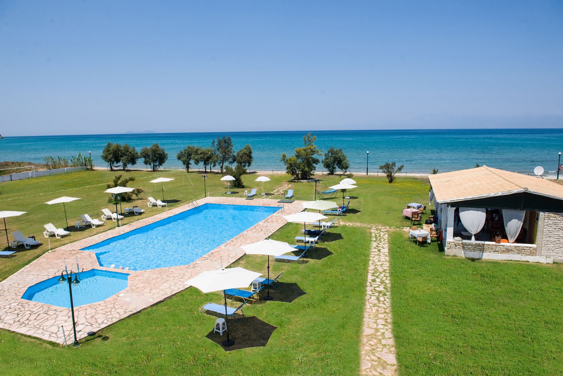 S & C Kosmos Beach Hotel - 2