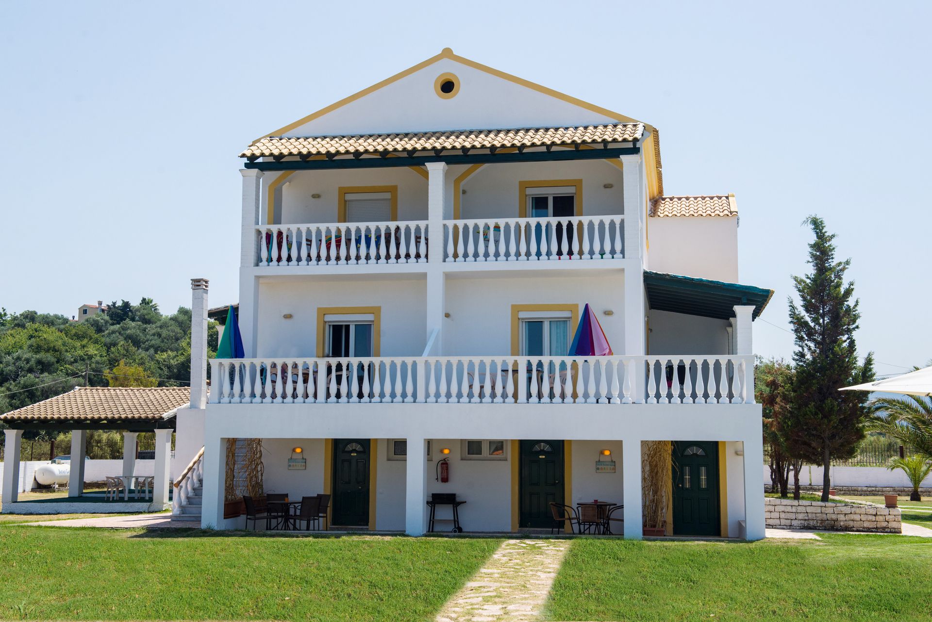 S & C Kosmos Beach Hotel - 3