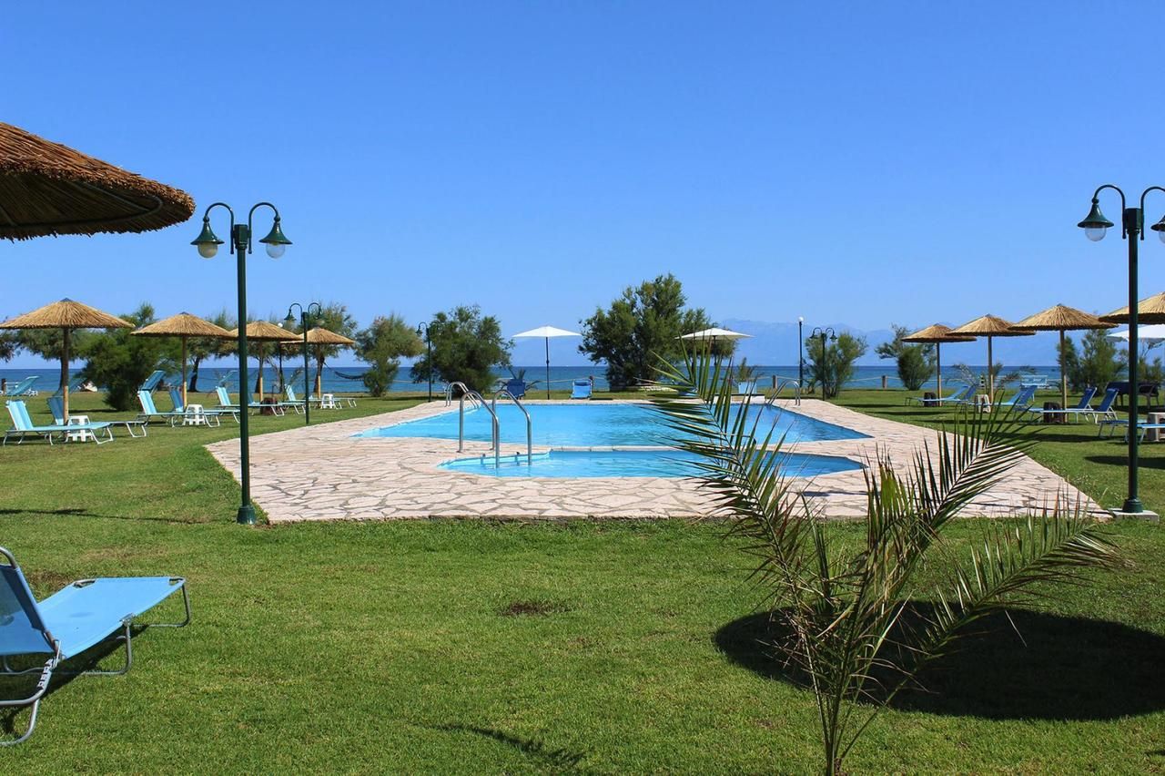 S & C Kosmos Beach Hotel - 8