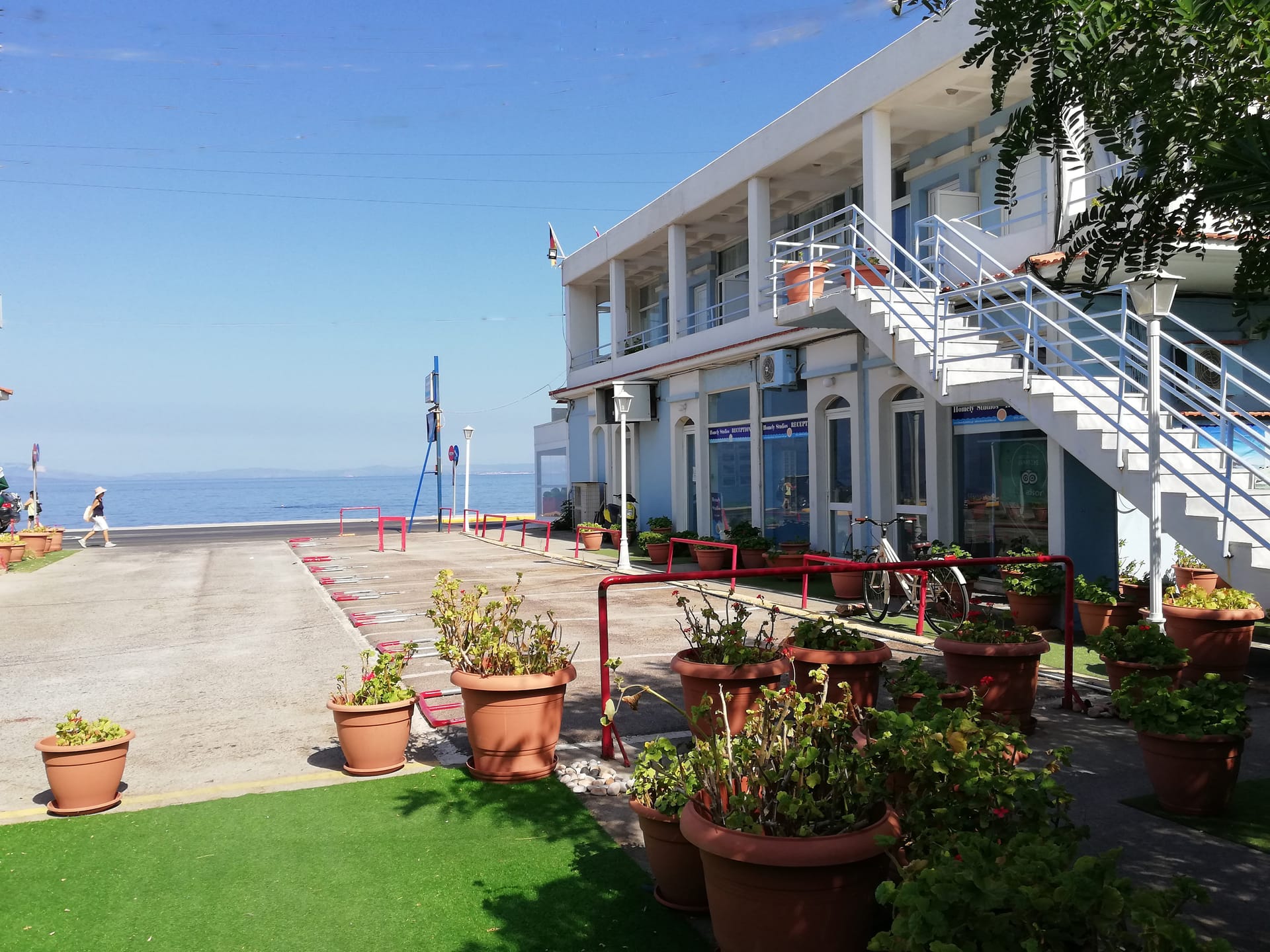 Seafront Studios and Apartments - 1