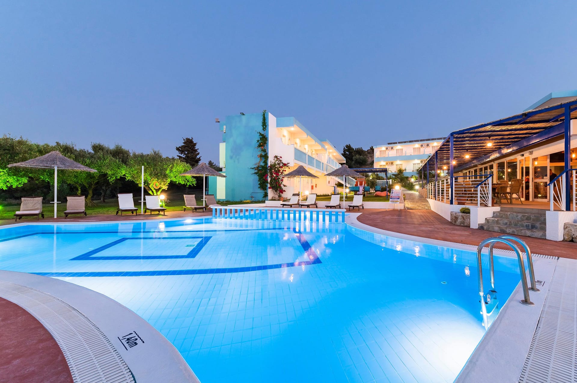 Summer View Hotel - 1