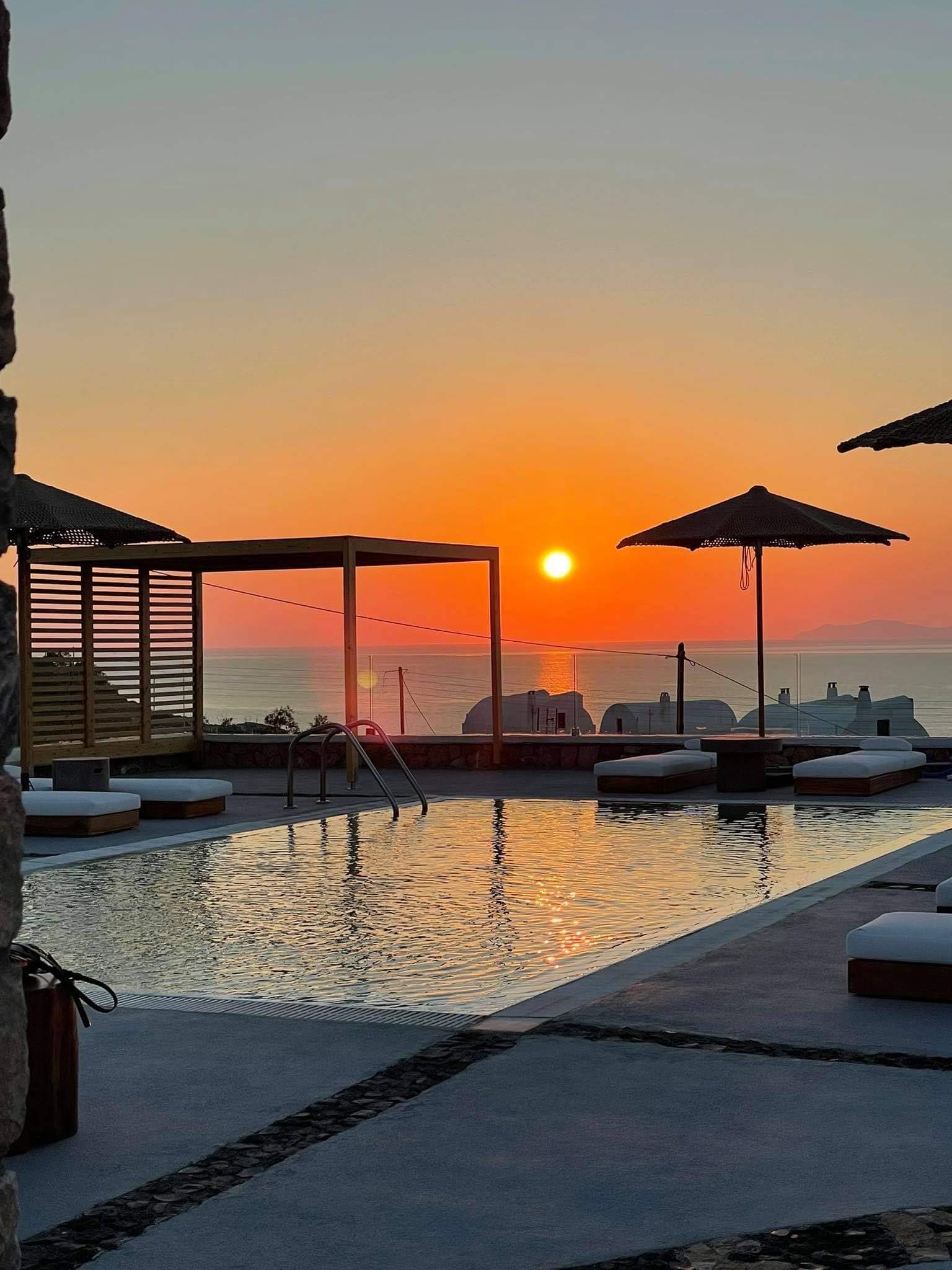 Symmetry Suites Santorini - 4