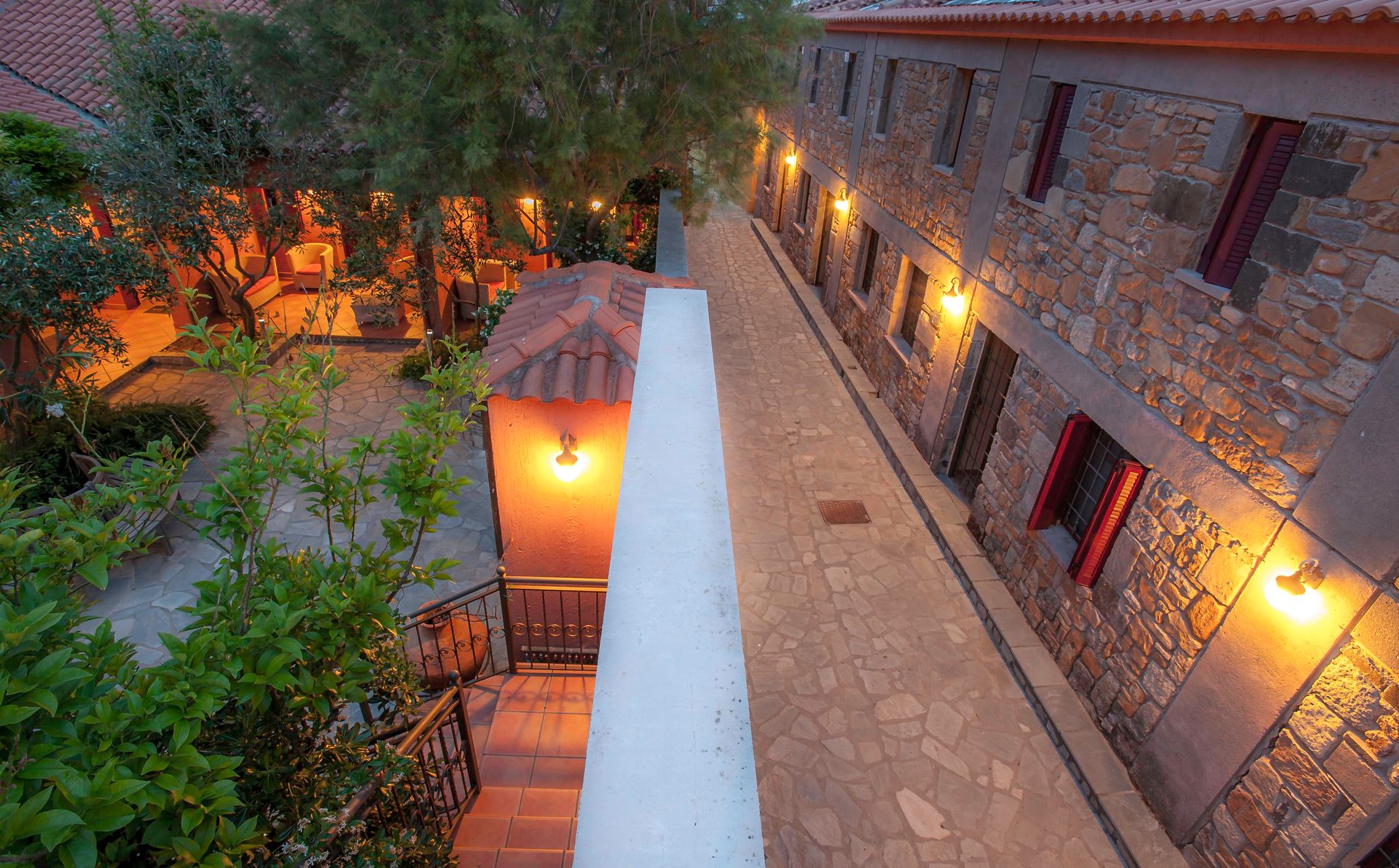 The Varos Residences Hotel - 15