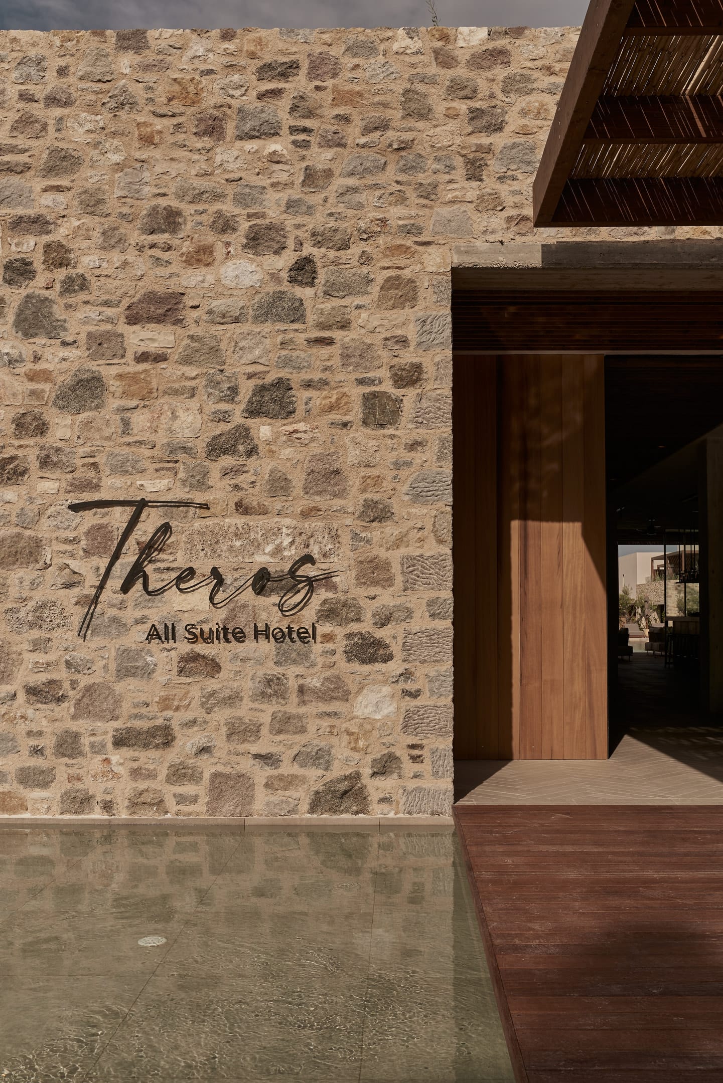 Theros All Suite Hotel - 5